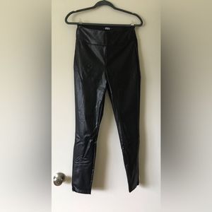 🎉HP🎉 Black Stretch Pants